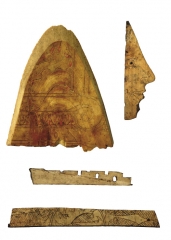 Фрагменты резного декора деревянного саркофага из основного погребения. Слоновая кость.